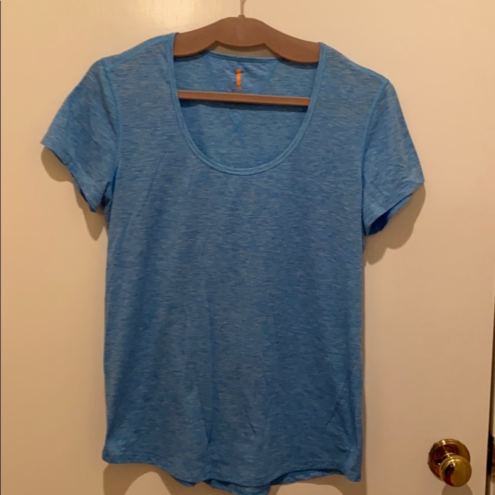 Athletic tee